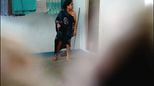 الفتاة سكسي ممثلات هندية التشيكية الجميلة لانا تومض بزازها الكبيرة وتقصف من أجل المال