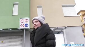 جميلة فلم سكسي هندي في سن المراهقة بالإصبع كس