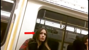 فاتنة الحقيقي يعطي المكتب سكسي هيندى الخلفي HANDJOB